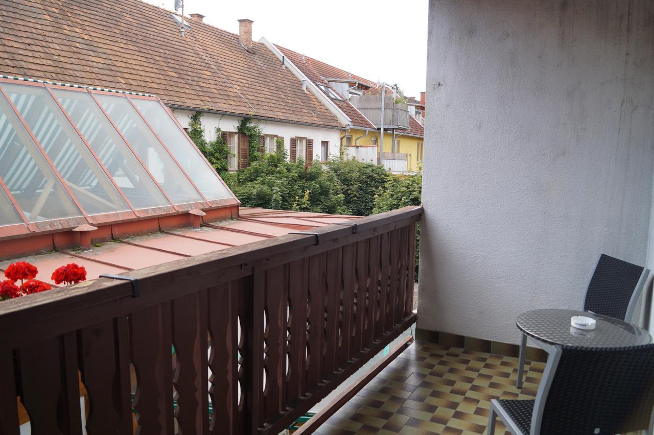 Gasthof Zum Hirschen Burgau Exterior foto